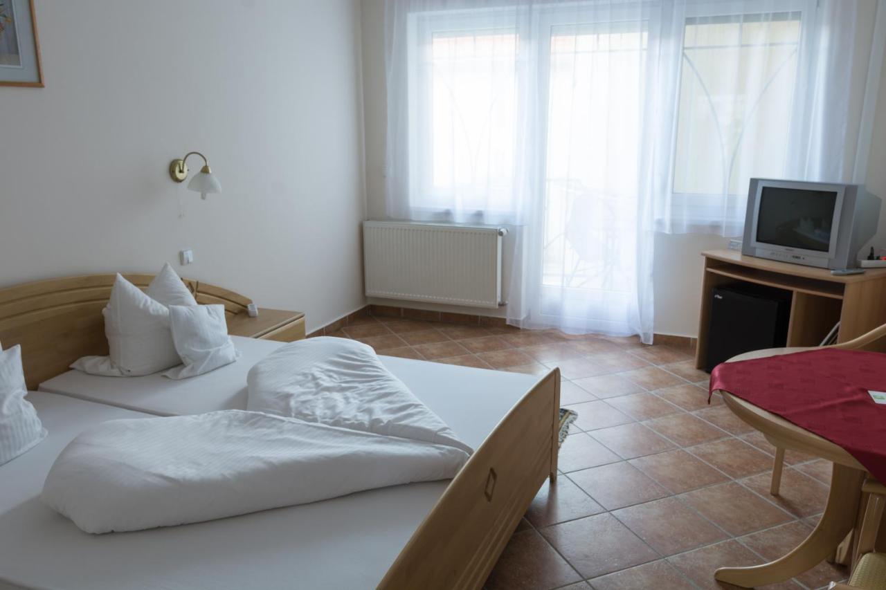 Hotel Harka Harkány Eksteriør bilde